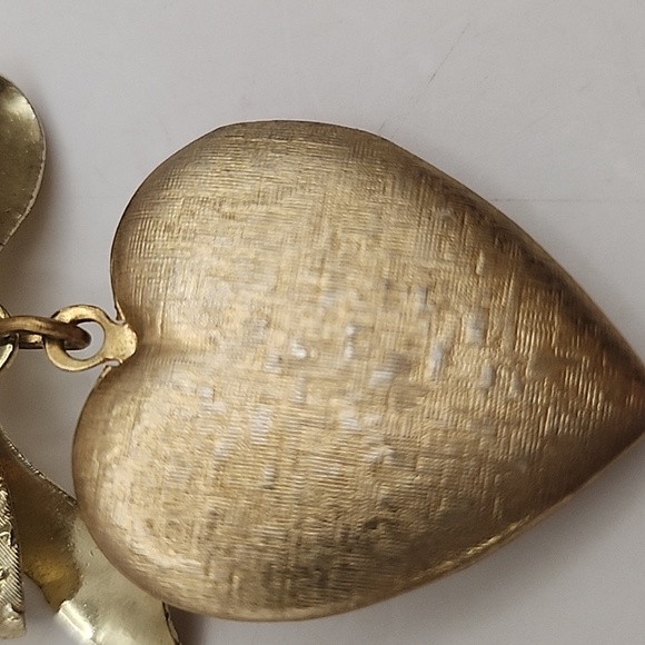 Vintage Gold Tone Heart Locket Brooch - Picture 9 of 9